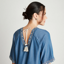 VESTIDO CORTO MANGA CODO Y APLICACION CUELLO