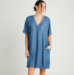 VESTIDO CORTO MANGA CODO Y APLICACION CUELLO